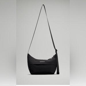Lululemon sling crossbody bag